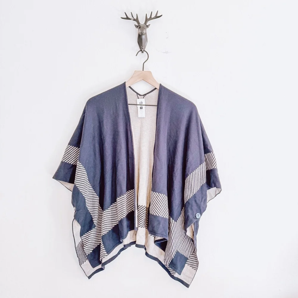 Cabi Women's Blue/Beige Shawl Size Medium/Large